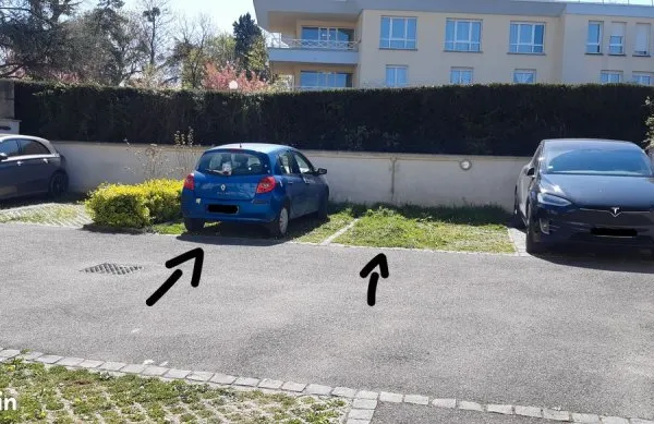Place de parking sécurisé