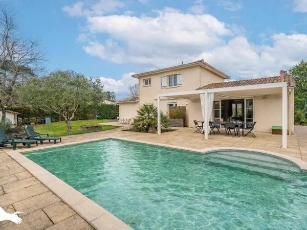 Maison 6 pièces 150 m²