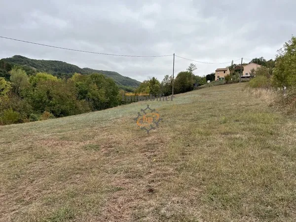 Vente Saint Affrique Terrain à bâtir de 5563m2 .