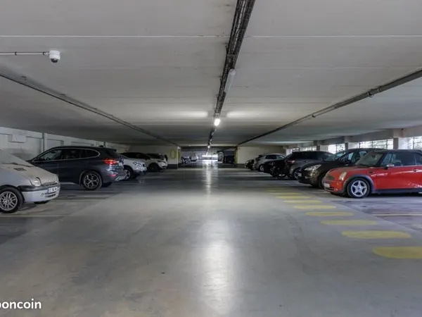 Parking Romainville