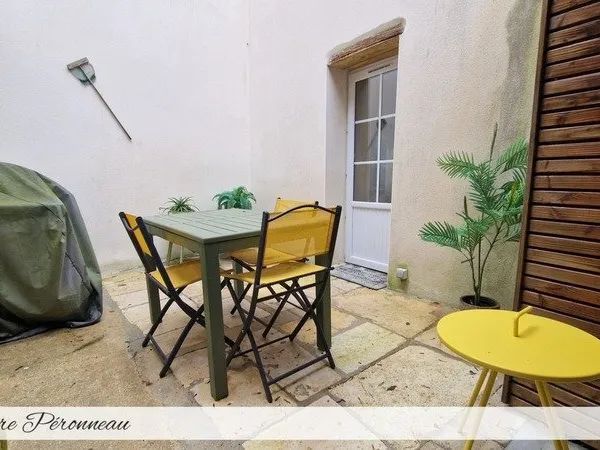 Charmante maison en pierre 180 m², 4 chambres NUAILLE D'AUNIS (17) + Appartement duplex 44 m²