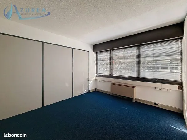 BUREAUX 15 m² VILLENEUVE LOUBET