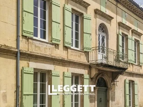 Maison 9 pièces 311 m²