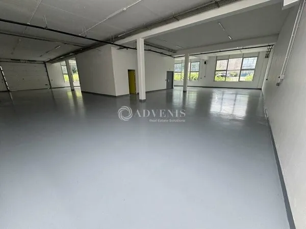 Local d'activité 286 m²