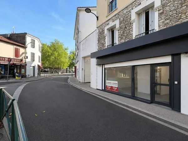 Local commercial 65 m²