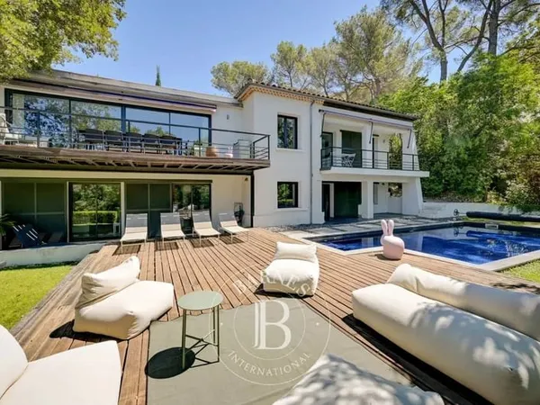 AIX-EN-PROVENCE - SUD - MAISON - 5 CHAMBRES - GARAGE - PISCIN