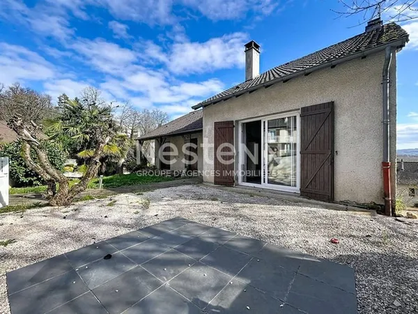 Maison 9 pièces 215 m²