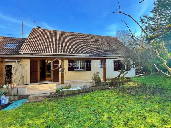 Grande maison familiale avec jardin et garage - BOIS LE ROI