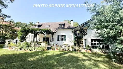 Maison 8 pièces 192 m²