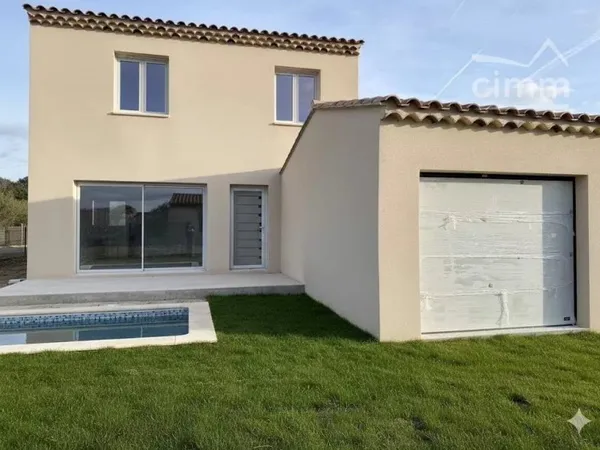 Villa neuve de type 4 avec garage et piscine