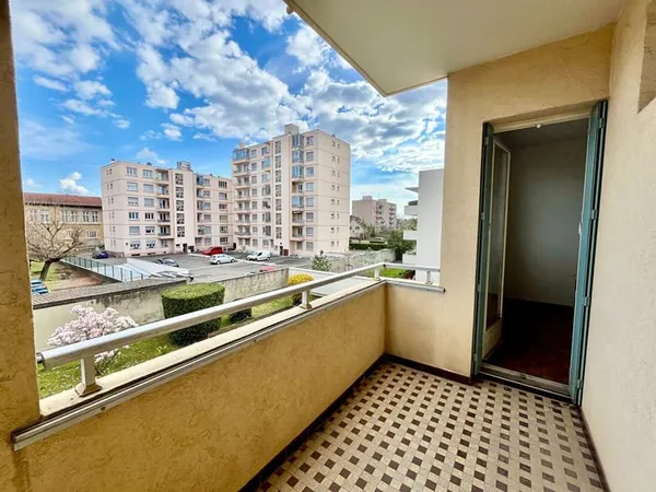 Appartement T3 lumineux et sans vis-à-vis Santy La Plaine Lyon 8