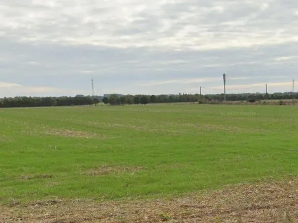 Terrain constructible viabilisé - 385 m² - Villedoux (17230)