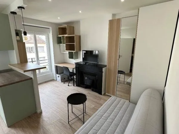 Studio 1 pièce 17 m²
