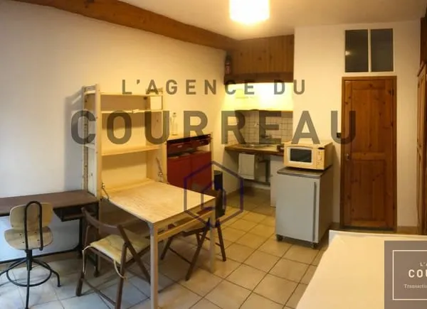 MONTPELLIER FIGUEROLLES - Studio meublé de 18 m2 avec veranda