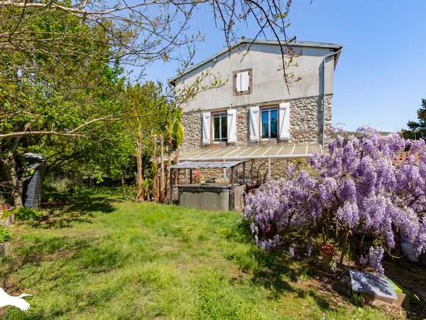 Maison en pierre 10 pièces 174 m²