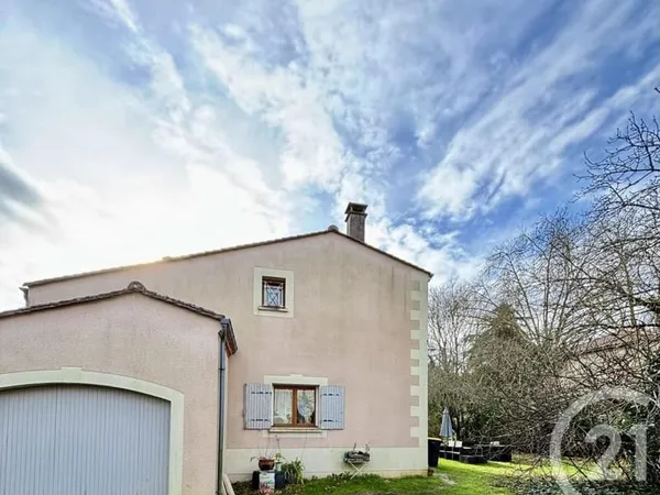 Maison Location Lesparre-Médoc 5p 144m² 1087€