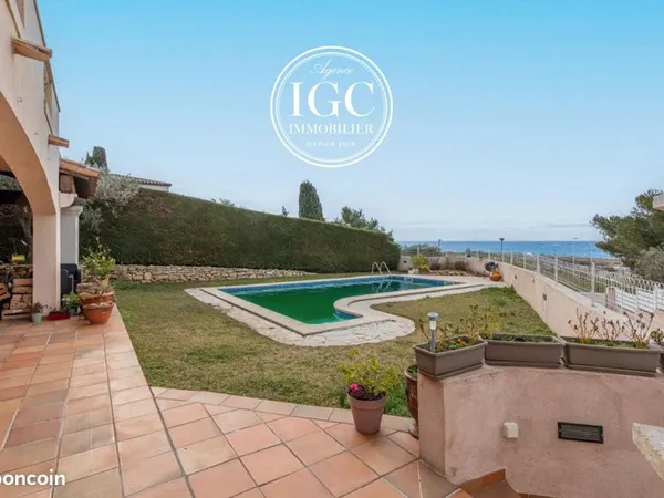 Propriété 4 pièces 140 m²