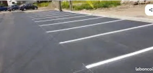 Loue une place de parking à 3 km de la gare TGV de FRASNE (25)