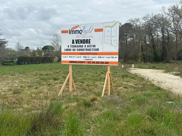 Terrain 1086 m²
