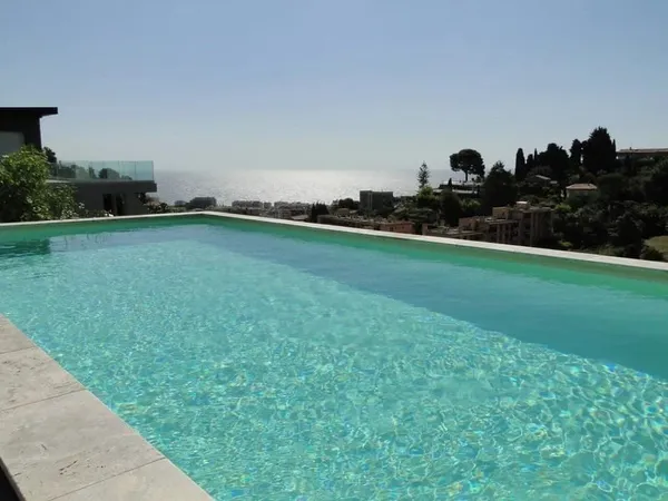 Proche Monaco vue mer appartement 43,40 m², terrasse 18 m² + pis