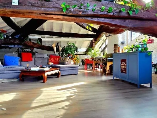 Maison 5 pièces 205 m²