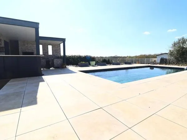 Maison 6 pièces 172 m²