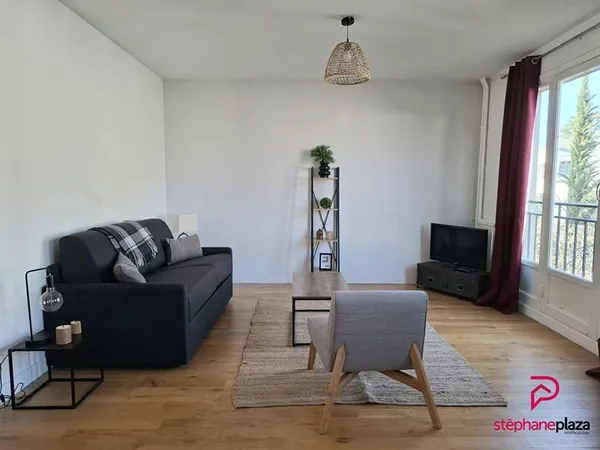 VERSAILLES RIVE DROITE - Grand STUDIO de 35 m2