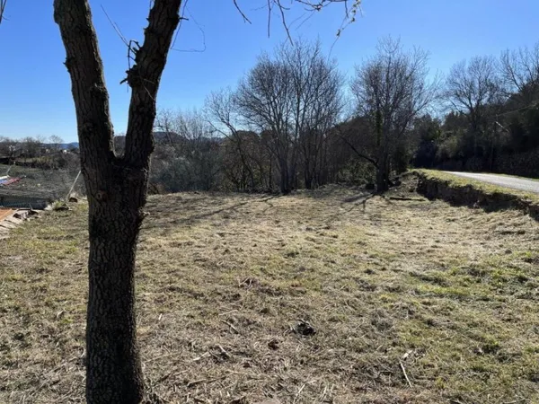 Terrain en individuel 1790 m²