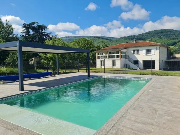 Villa avec piscine