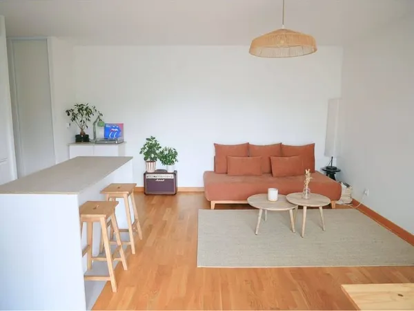 Appartement 5 pièces 10 m²