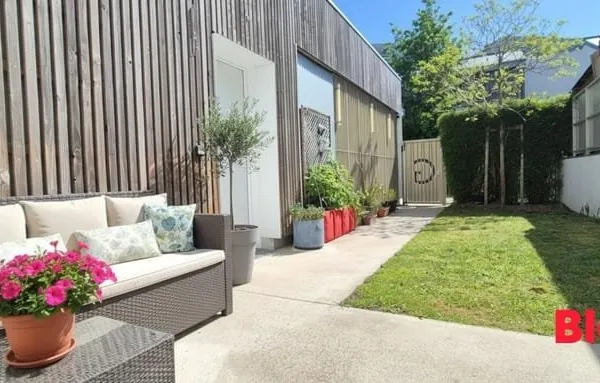 A VENDRE- APPARTEMENT T3 AVEC GARAGE/JARDIN