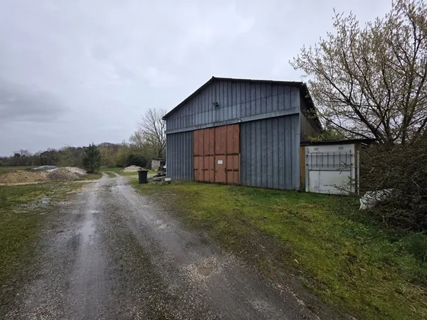 Local commercial 180 m²