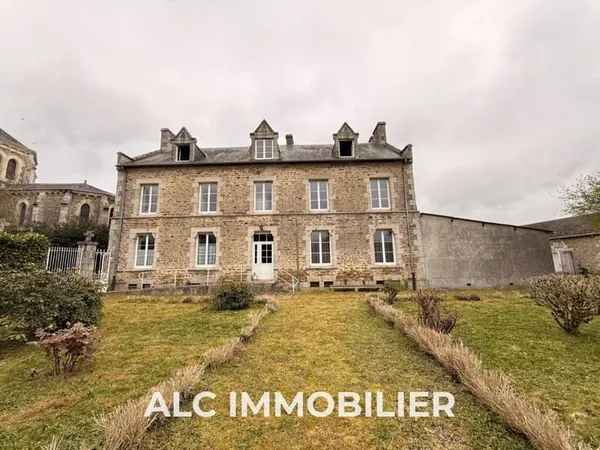 Presbytère du XVI? siècle Idéal investissement locatif