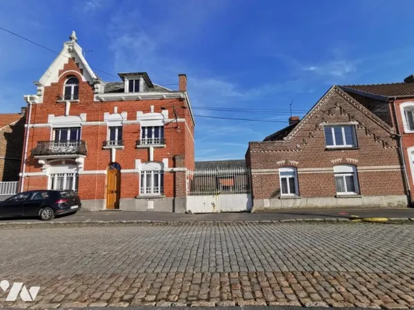 Maison 13 pièces 227 m²