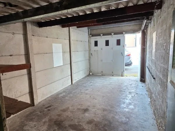 Garage + arrière garage