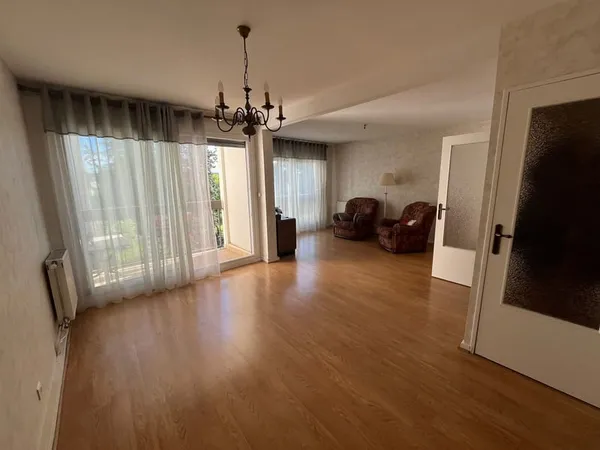 TOULOUSE 31500 RUE DE GARIN Appartement T4 bis lumineux au