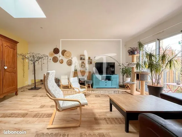 Maison 7 pièces 170 m²