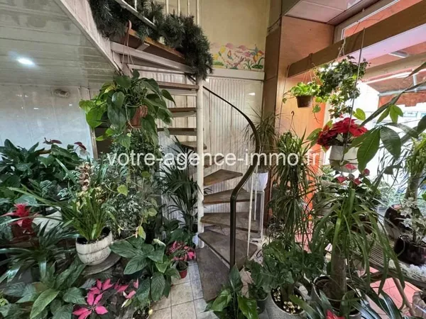 Local commercial 106 m²