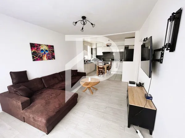 COLOCATION T4 - Chambre meublée dans résidence sécurisée , toutes charges comprises