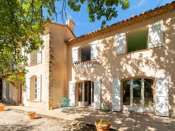 Maison 9 pièces 181 m²