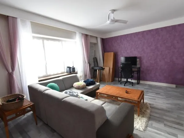 A découvrir appartement en RDC d'une petite copropriété à proximité des commerces et transport