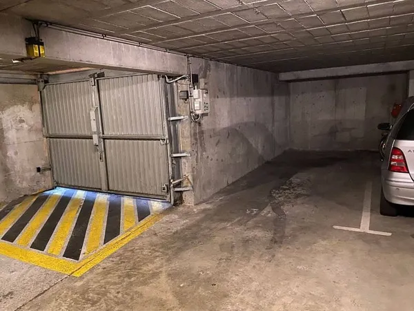 Parking 12 m²