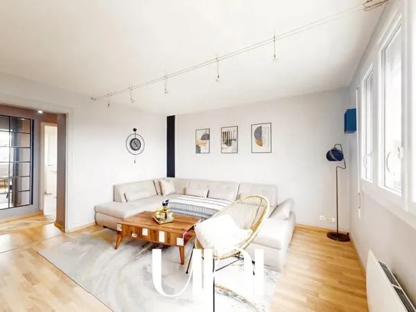 Appartement 3 pièces de 60 m2 avec balcon - Caen rive droite