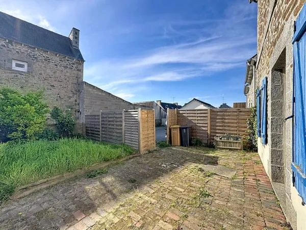 Maison en pierre aux Grèves Langueux à vendre - Maison en pierre dans une copropriété de 3 lots avec