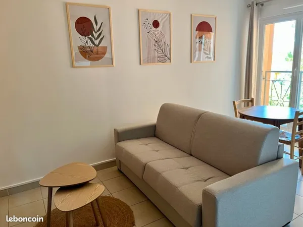 Studio meublé 24 m² - Parking privatif - Proche centre-ville