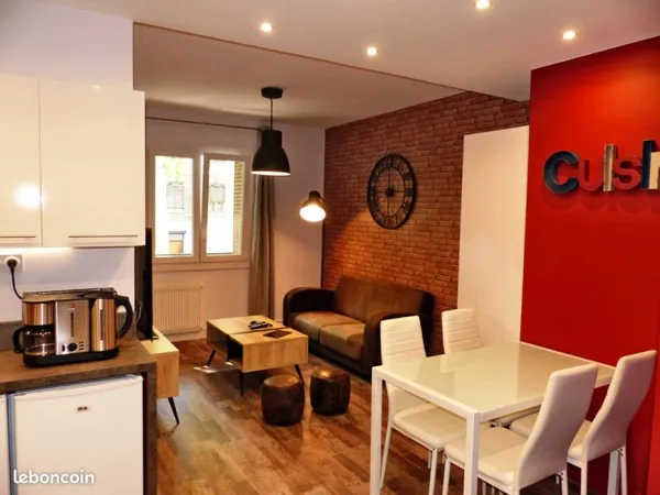Chambre en colocation meublée - Métro Garibaldi