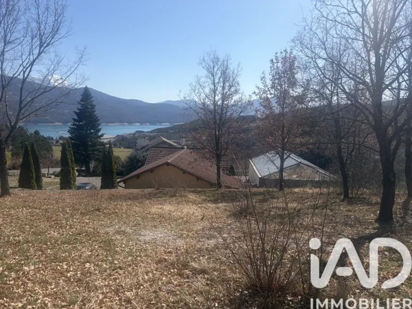 Terrain 863 m²