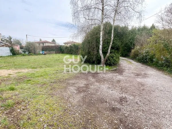 EXCLUSIVITÉ GUY HOQUET MIRIBEL - TERRAIN À BÂTIR - THIL