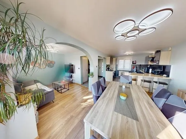 Maison 5 pièces 74 m²
