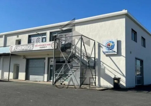 Bureau 780 m²